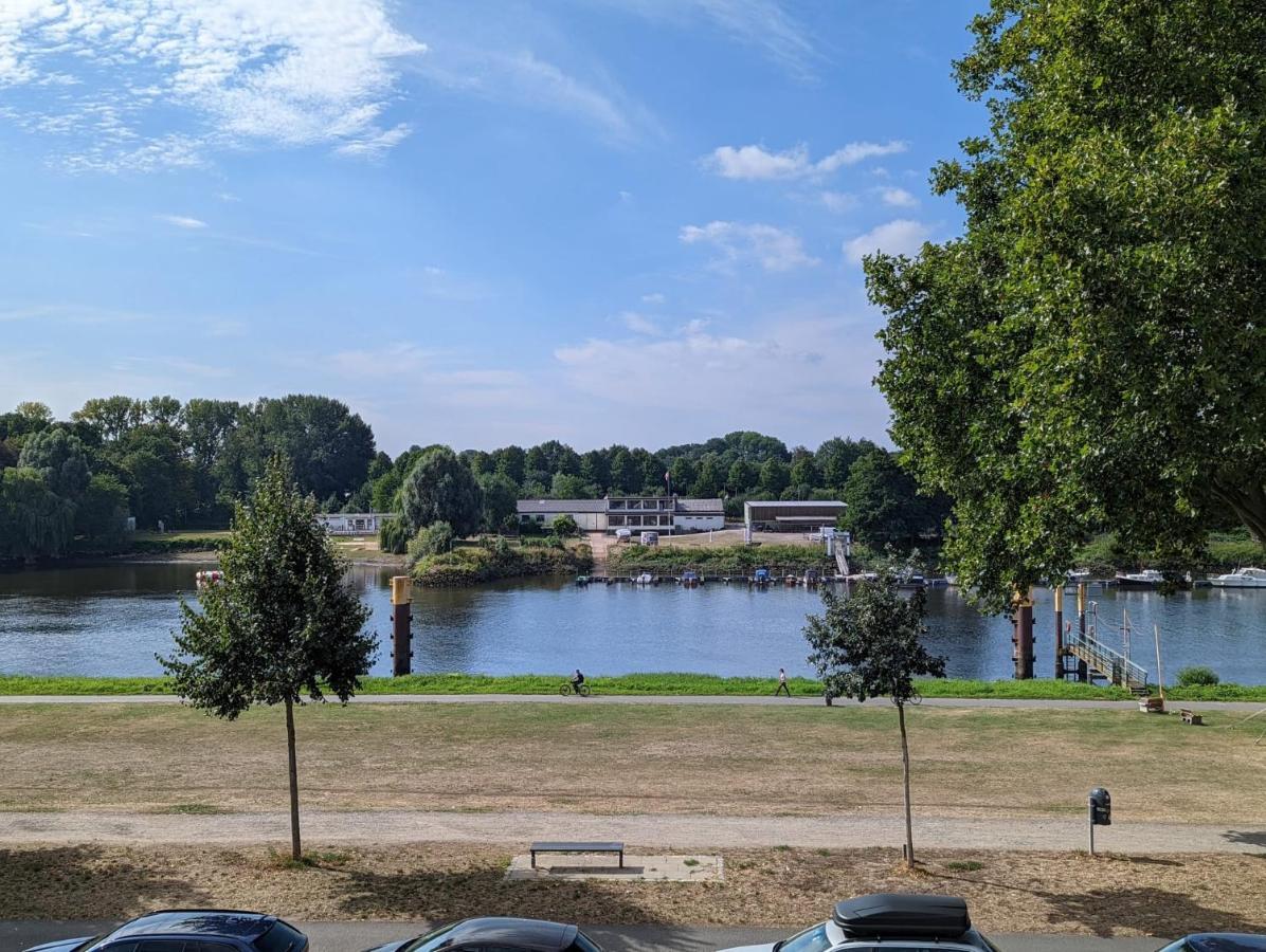 Homey Apartments - Riverside - Mit Weserblick Und Parkplatz Бремен Екстериор снимка