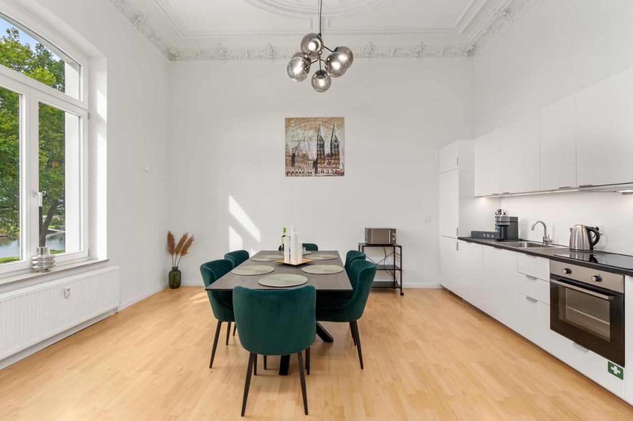 Homey Apartments - Riverside - Mit Weserblick Und Parkplatz Бремен Екстериор снимка
